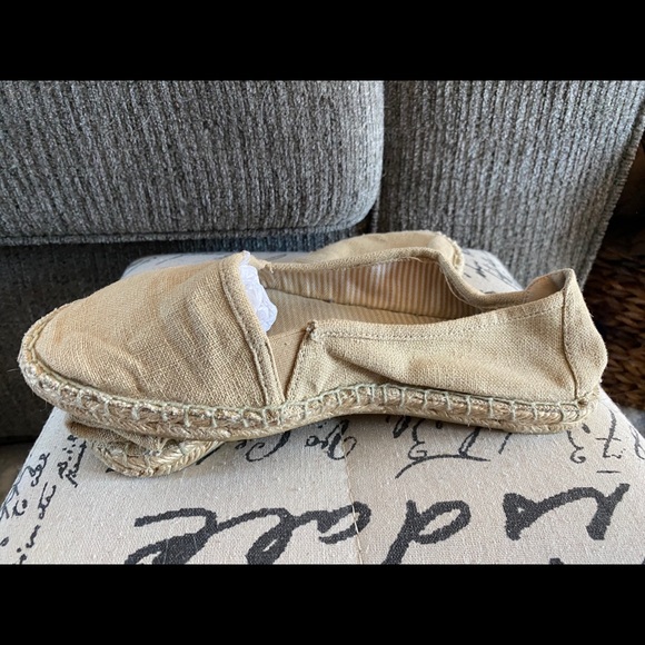 Women’s slip on - Picture 1 of 3